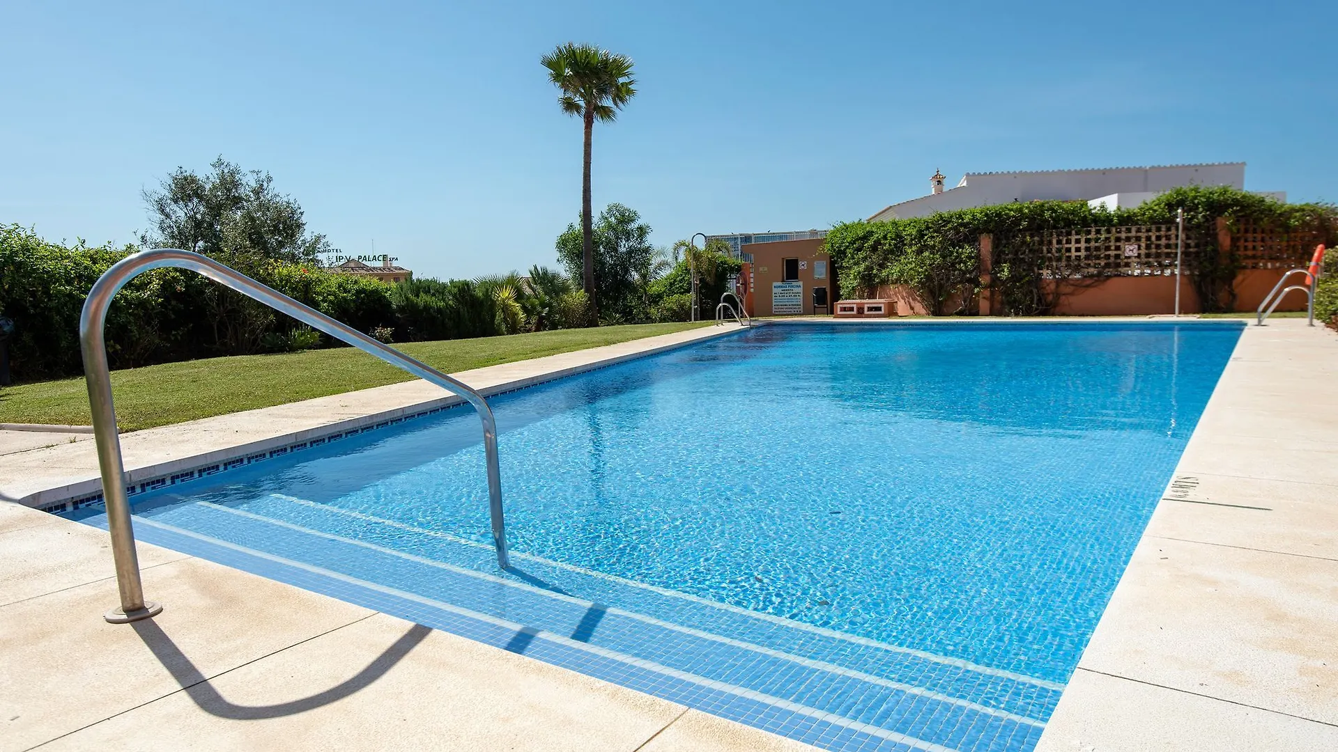 Cubo'S Apartamento Playa Castillo Sohail フエンヒロラ